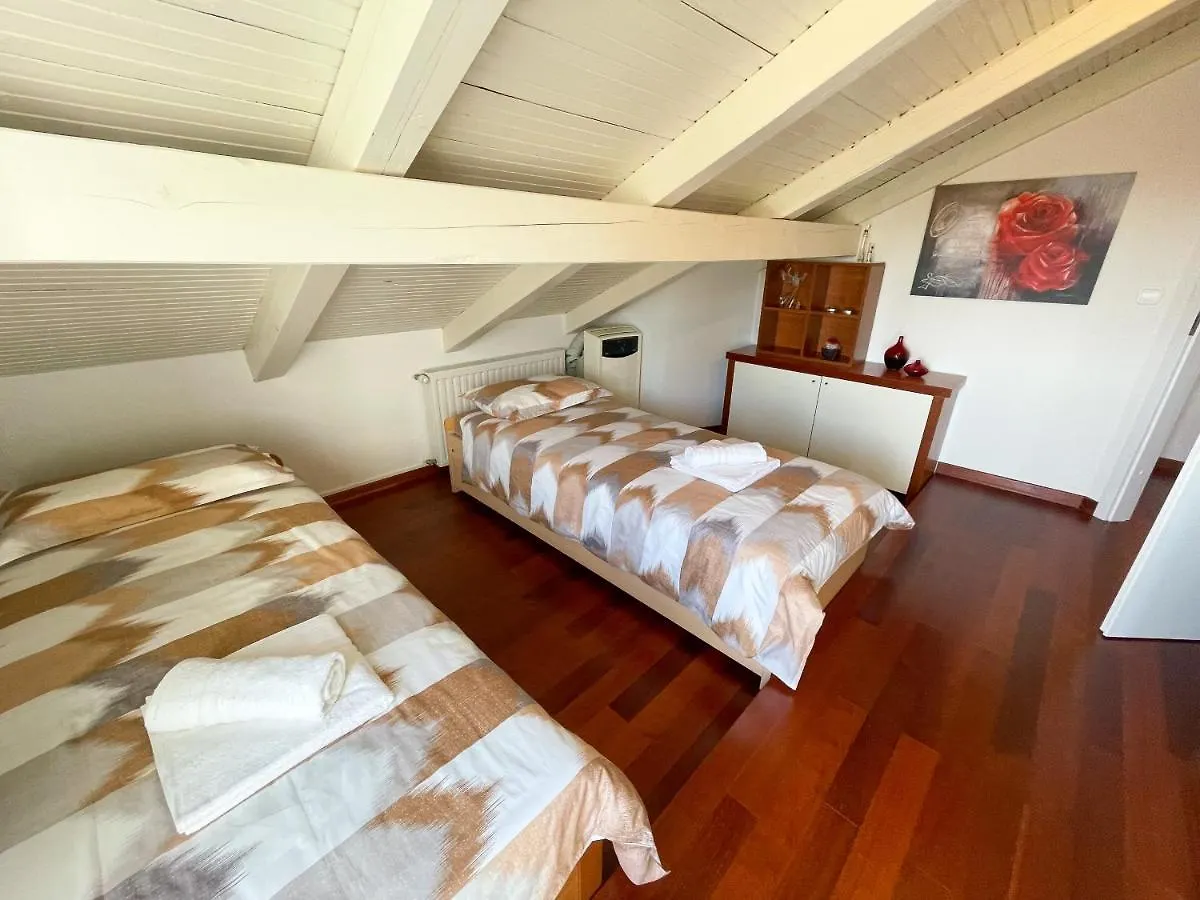 Apartment Queen Dramalj Croatia